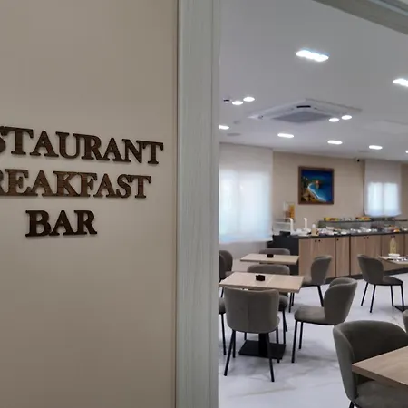 Airfield & Hotel 4*